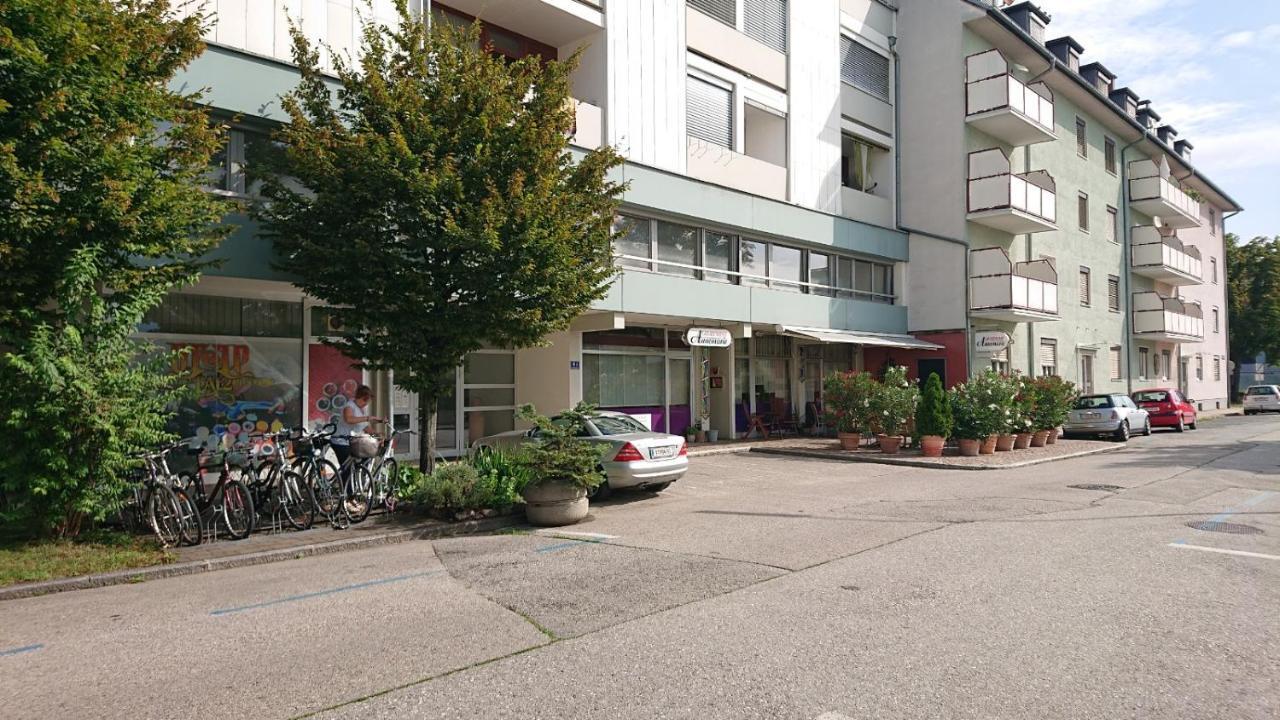 Wohnen Im Kolonialstil Inklusive Tiefgarage, Kontaktloser Check-In Klagenfurt am Woerthersee Kültér fotó